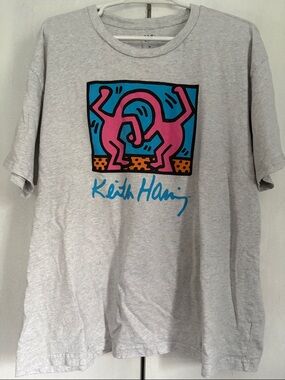 GAP Keith Haring Graphic Tee in Light Gray with Pink & Blue Art